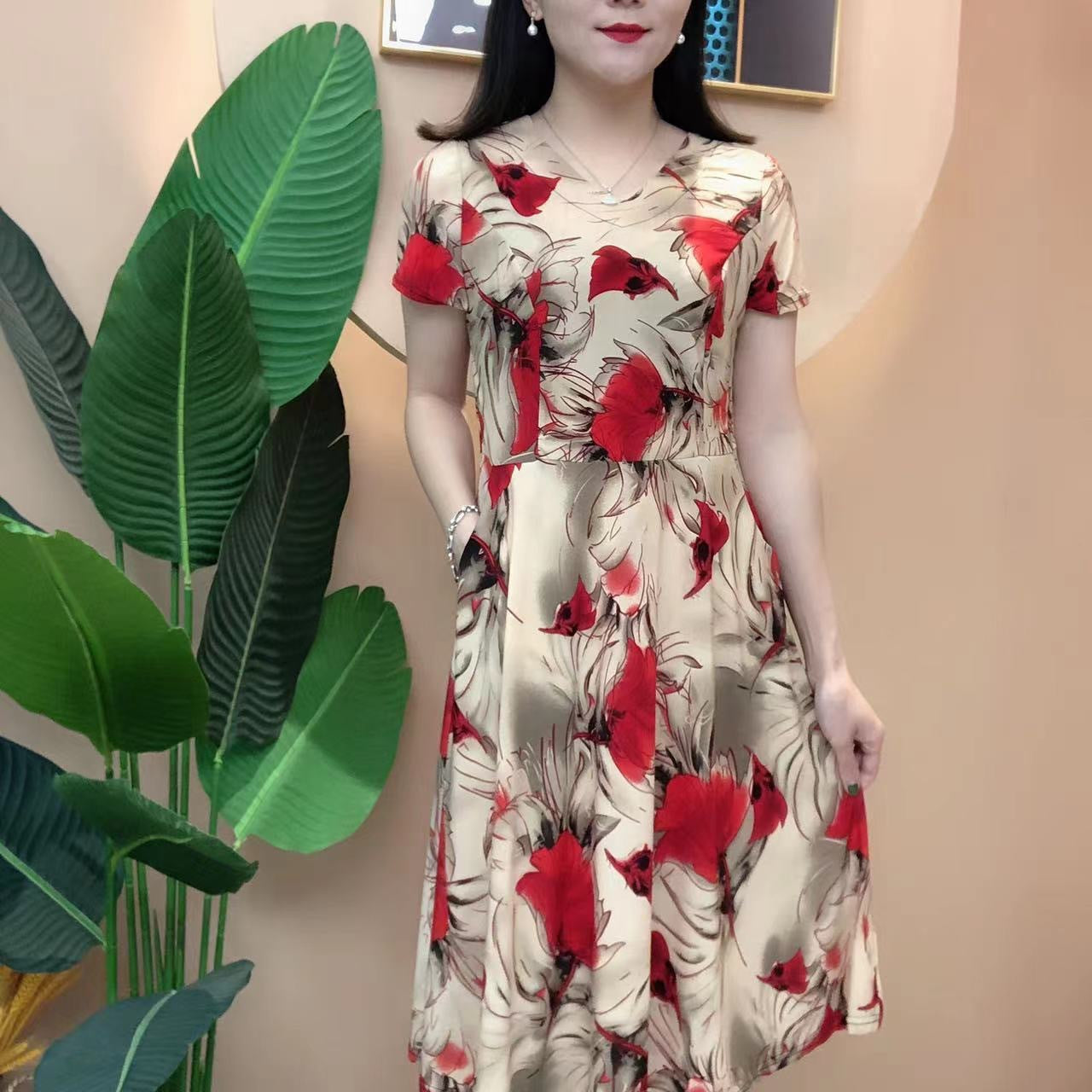 A loose MIDI dress that covers the belly