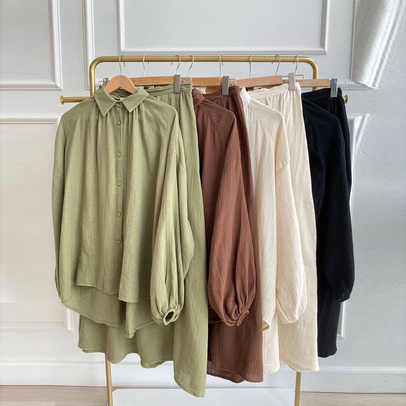 Puff sleeve blouse and skirt
