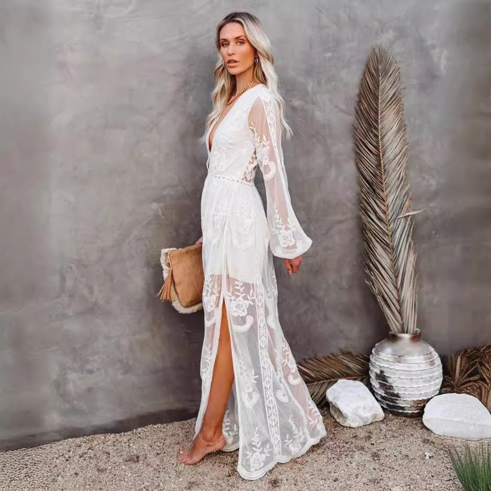 Lace long-sleeved V-neck dress