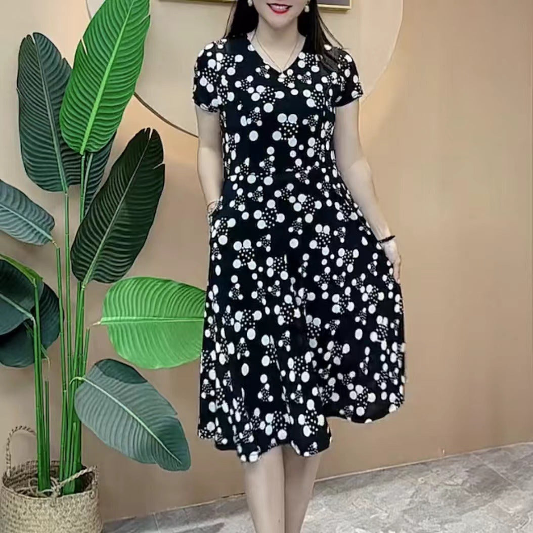 A loose MIDI dress that covers the belly